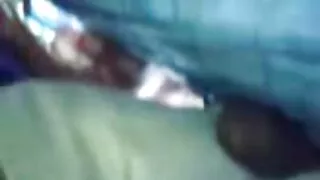 Bijesna plavuša retro seks film kurva jaše ćelavog pastuha unatrag i licem u lice