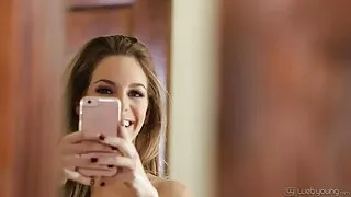 Kurva azijska kurvica sex film tv Angelica Chung uživa u lijepom zajebavanju u mish stilu s bijelcem