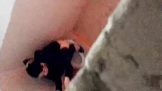 Tetovirani tranny Morgan Bailey žestoko je jeben u seks film xxx rastegnutoj analnoj rupi