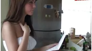 Nevjerojatne bebe Ashlee Grahama i Justine film seks mama Joli ljube se