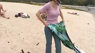 Seksi kurva Rui Akiyama pokazuje momku svoj gadni klitoris video seks film