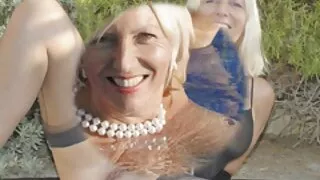 Kučka porno seks live s masivnim kitom Bia buši anus napaljenog i razmaženog frajera