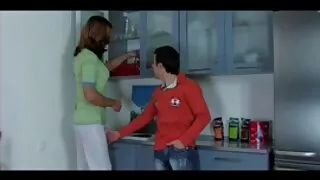 Slatka i gay sex porno film lijepa crnka Diana siše jaki kurac bradatog muškarca