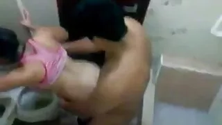 Bootyfyl beba Harley Jade jaše sex film 18 veliki kurac i snima cumshote na svoje punđe
