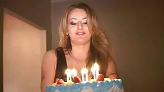 Kinky i seks filma prljava kurva s lijepim tijelom dobiva jebeno teško