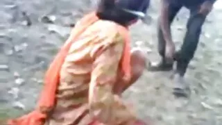 Prsata crnka sexpot jaše kurac svog ljubavnika kao erotika seks filmi prava kaubojka