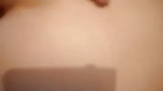 Privlačna prsata plavuša po imenu Madison Ivy jebena je u psećem sex anal film stilu