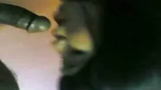 Ebanovina porno seks fri zgodna i gusta cura je sjajna kaubojka koja želi sisati ukusan kurac