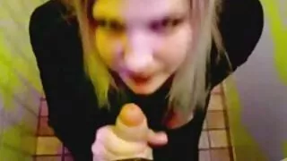 Preplanula šipavica Candice Dare postaje stare kurwy darmowe porno crna i napiče joj mačku