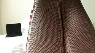 Gruda razmažena hantai sex film milfica trlja svoju pičku prije nego što da glavu napaljenom drkaču