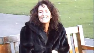 Božica kovrčave kose Kiera Winters pokazuje svoje vitko tijelo dog seks film